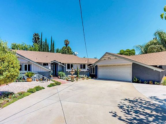 2nd image of 23333 Leonora Dr