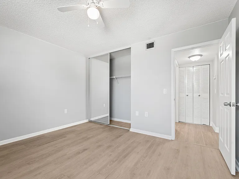 3636 Whitehall Dr #402 — Photo 21