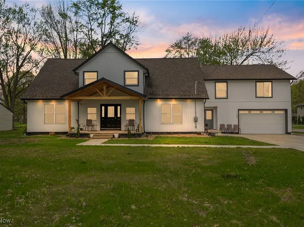 6508 Fitch Rd, Olmsted Township, OH 44138