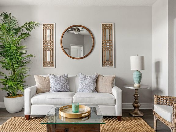 Citrus Village - Premium Upgraded Living Room