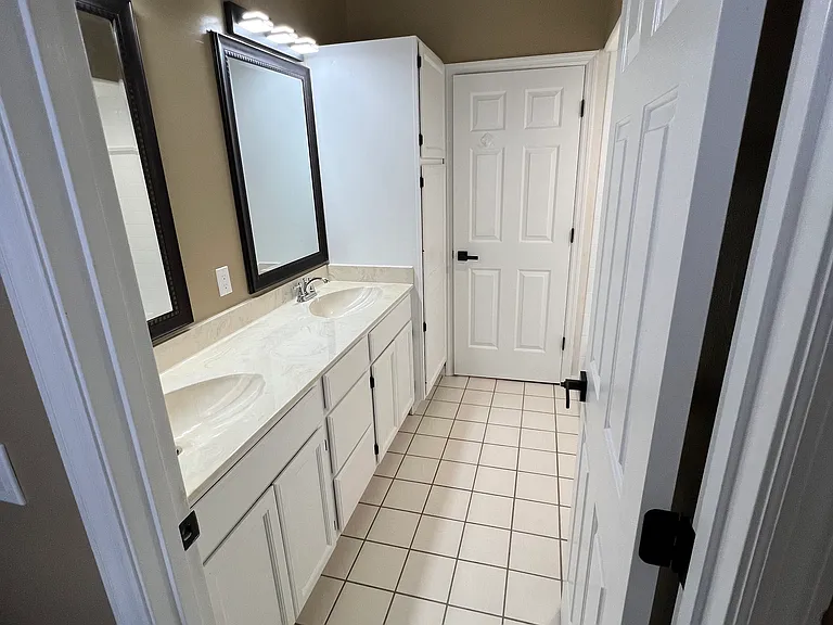 22841 Stallion Dr — Photo 19
