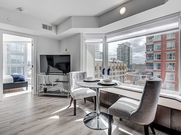 2nd image of 155 Yorkville Ave #1614