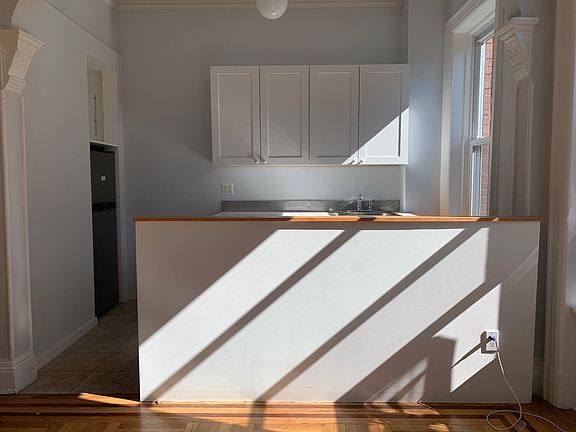 5th image of 102 Lincoln Pl Floor 2