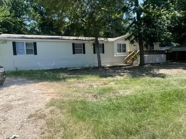 15216 Paradise Cove Dr, Willis, TX 77318