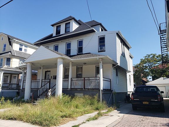 2nd image of 191 Beach 119th St #5