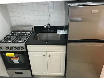 Rented by Salon Realty Corp
