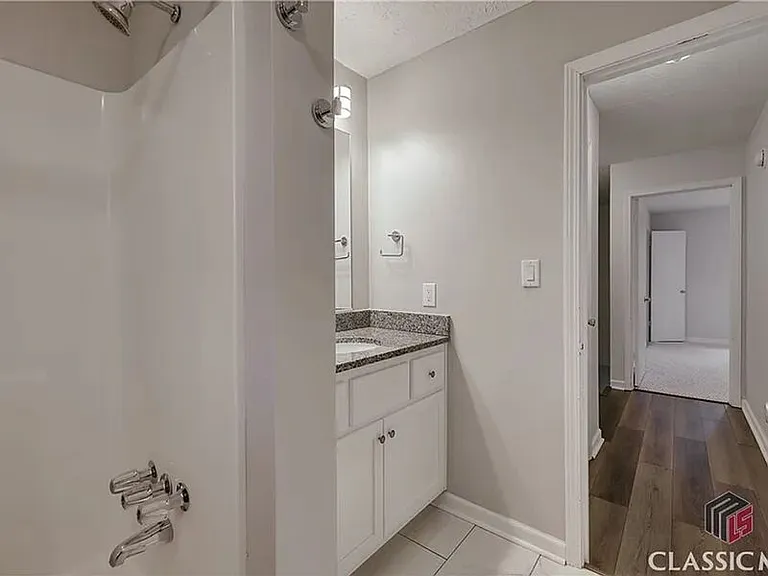 207 Highland Park Dr — Photo 20