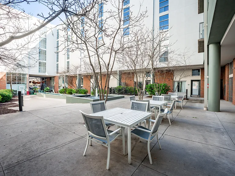 620 Glen Iris Dr NE #324 — Photo 18