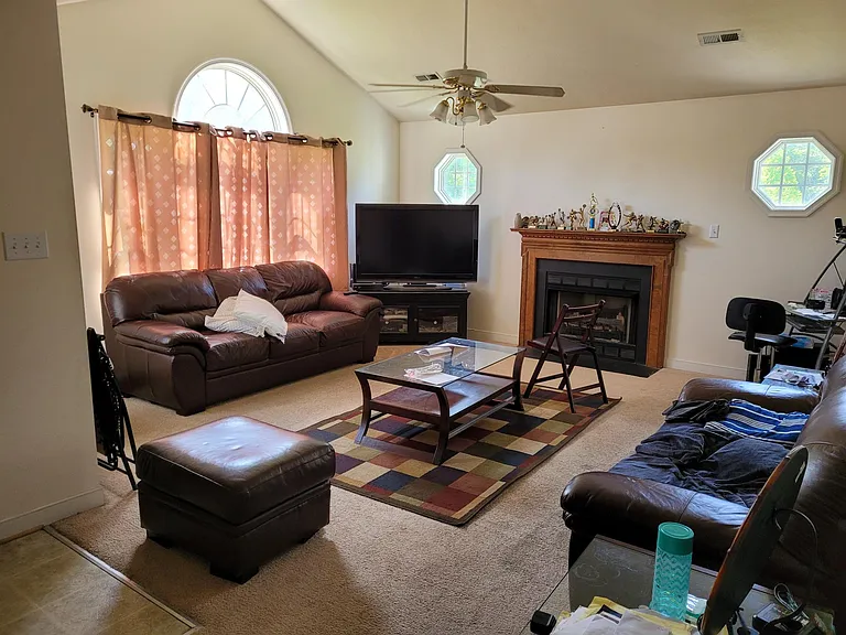 8061 Kiwi Ln — Photo 4