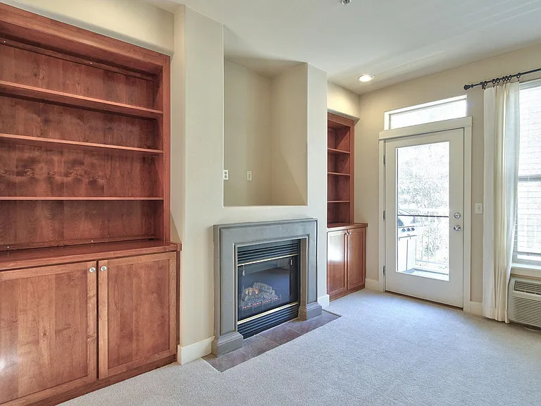 2109 NE 50th Way — Photo 8