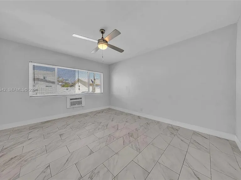 1839 Funston St #4 — Photo 2
