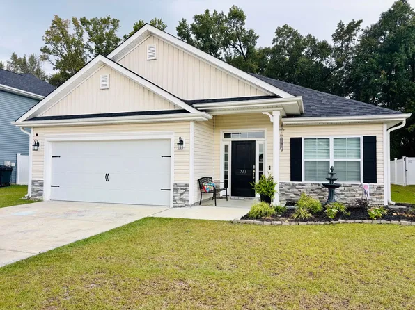 713 Greenwich Pl, Richlands, NC 28574