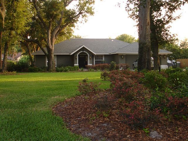 Front View / 1 acre