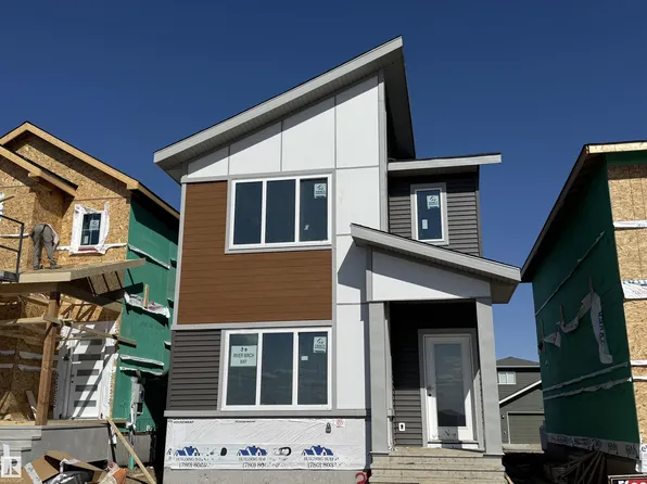 45 River Birch St, Albert, AB T8N 7Y6