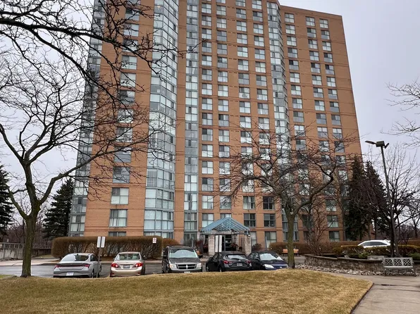 90 Dale Ave #706, Toronto, ON M1J 3N4