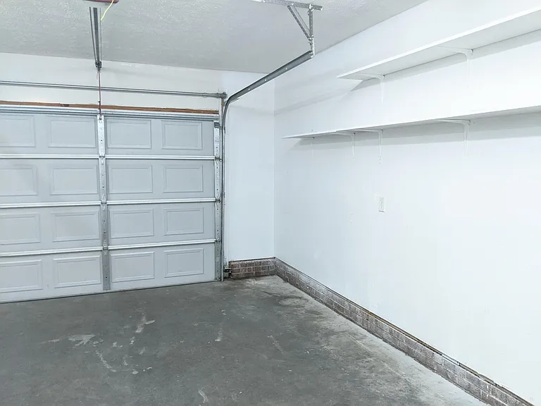 110 Walta Ct — Photo 16