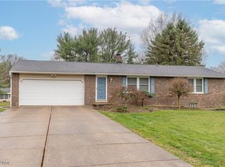 7912 Autumnwood St NW, North Canton, OH 44720