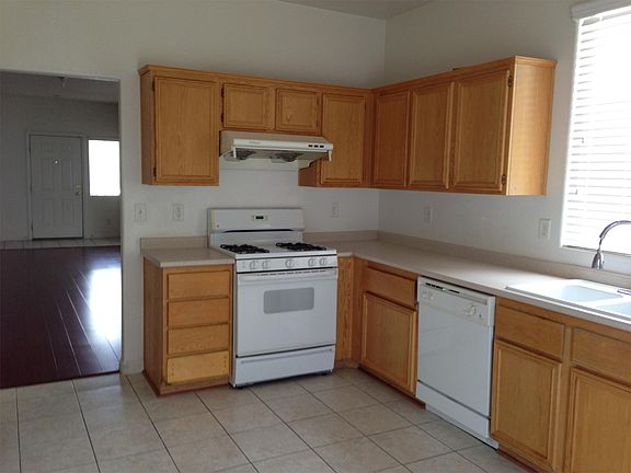 3rd image of 8534 Sonnet Ct