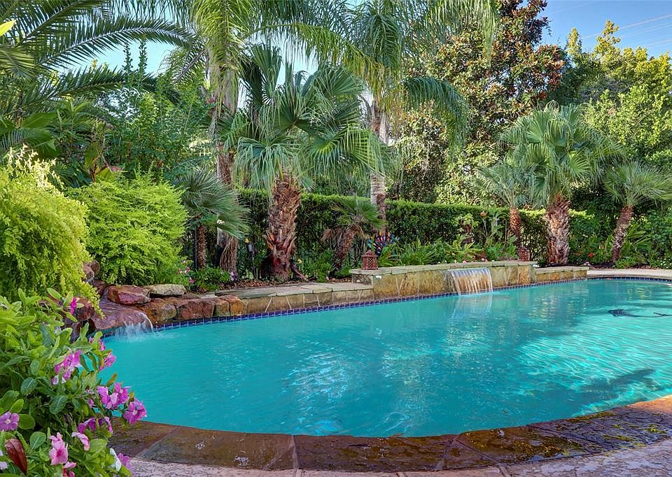 1st image of 2531 Oyster Loop Dr