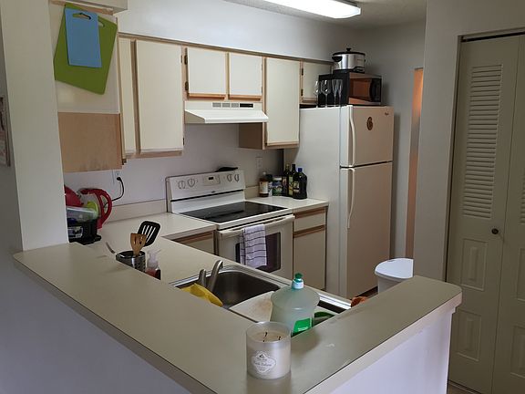 5th image of 3350 Emerald Pointe Dr APT 303A