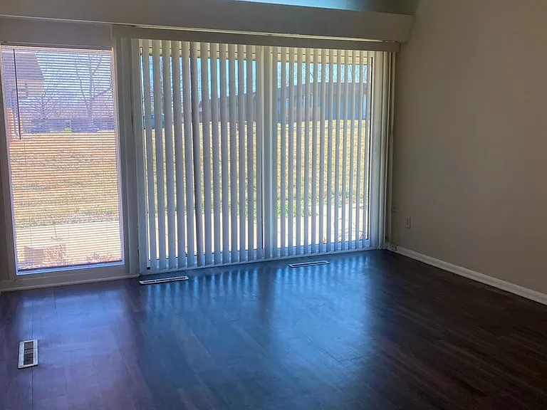 10561 Cypress Ave — Photo 19