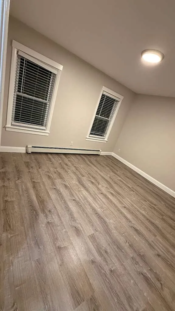 2 bed, 760 sqft, $1,800 — Photo 4