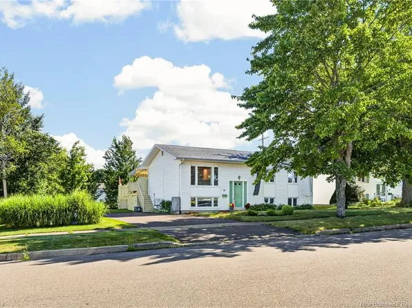 91 Mecca Dr, Moncton, NB E1G 1B8