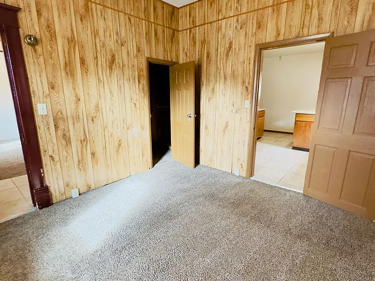 510 S Ash St — Photo 3