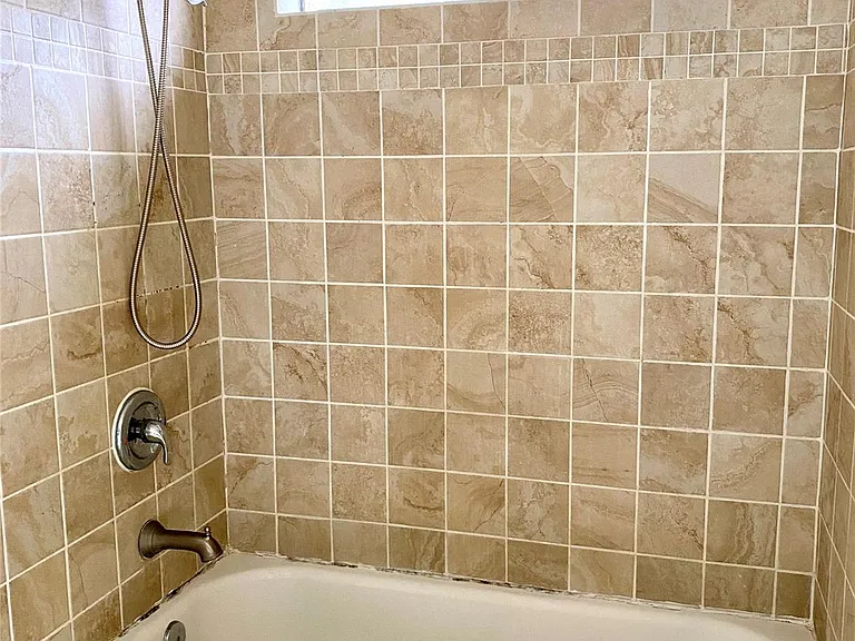 2818 Stoney Wood Dr — Photo 11