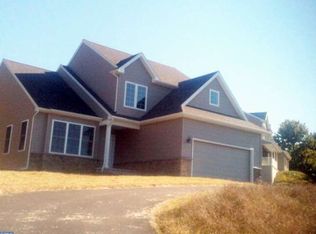 30 Country Club Rd, Ashland, PA 17921