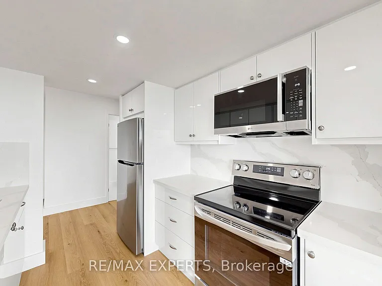 325 Webb Dr #2003 — Photo 19
