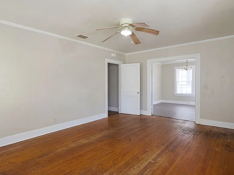 2811 Samford Ave — Photo 8
