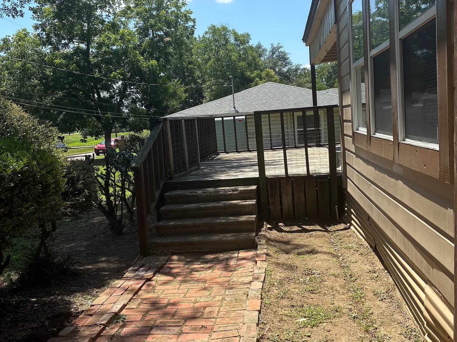 3 bed, 1100 sqft, $1,450 — Photo 4