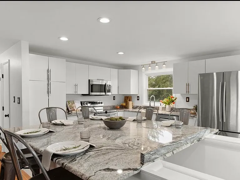 9 Reservoir Rd — Photo 5