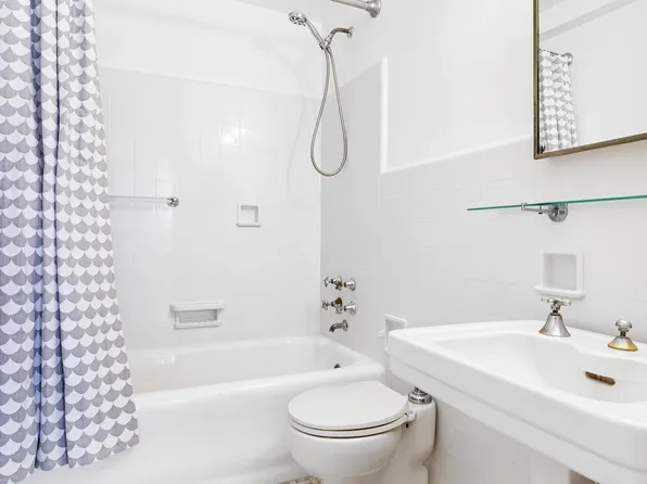 2 Horatio Street 8F image 5 of 5