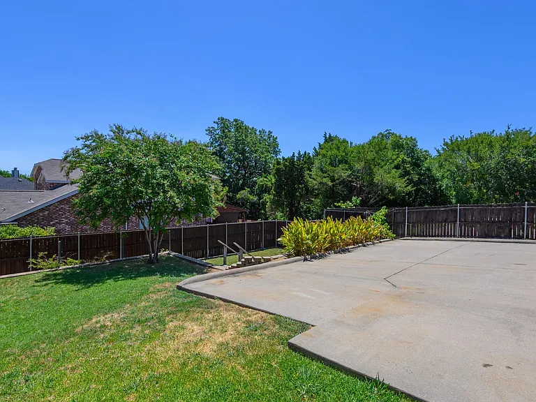 1296 Calistoga Dr — Photo 25