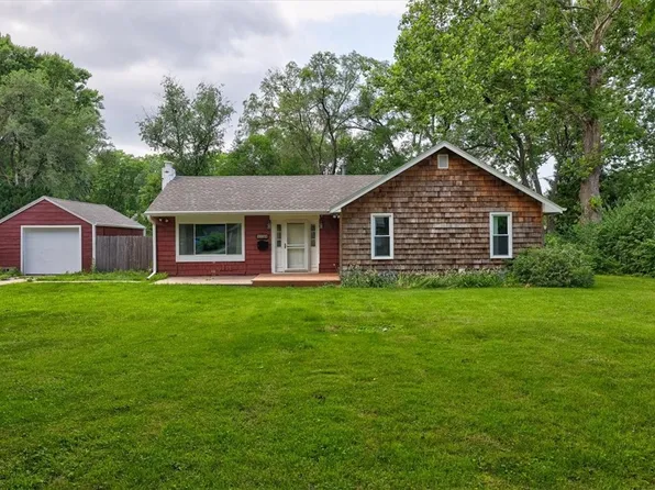3934 42nd St, Des Moines, IA 50310