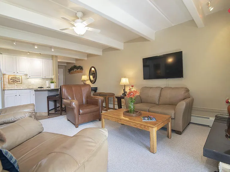 220 E La Bonte St #319 — Photo 8