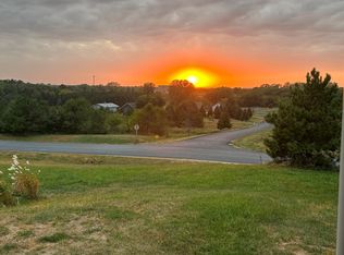 905 Gavin Pass, Hudson, WI 54016