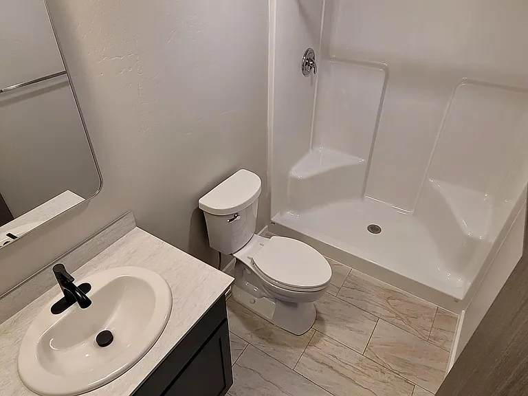 2222 Burlington Ave — Photo 9