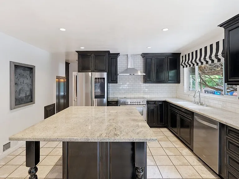 503 N Greencraig Rd — Photo 9