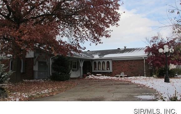 1st image of 2329 Shirlene Dr