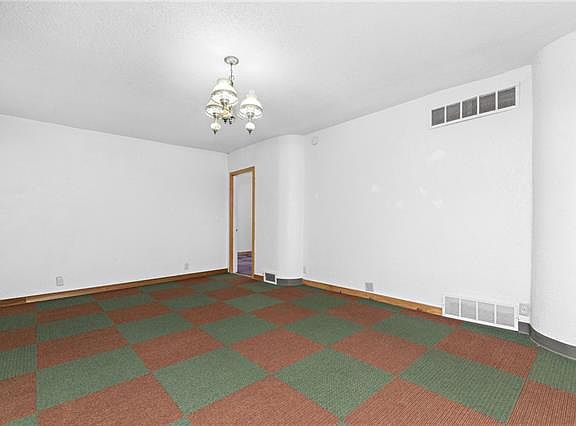 4th image of 4234 E 63rd St