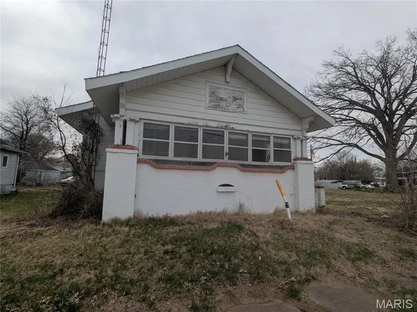 226 N Lincoln Blvd #1, Centralia, IL 62801