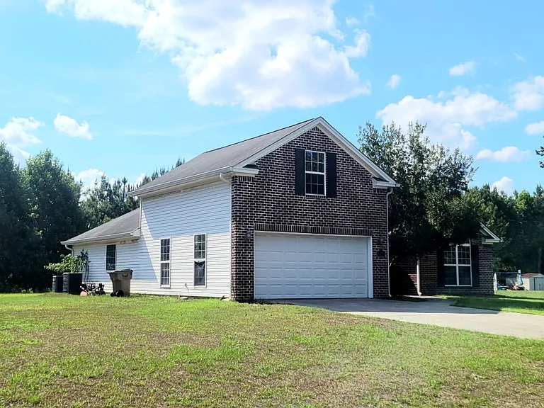 435 Creekside Cir — Photo 13