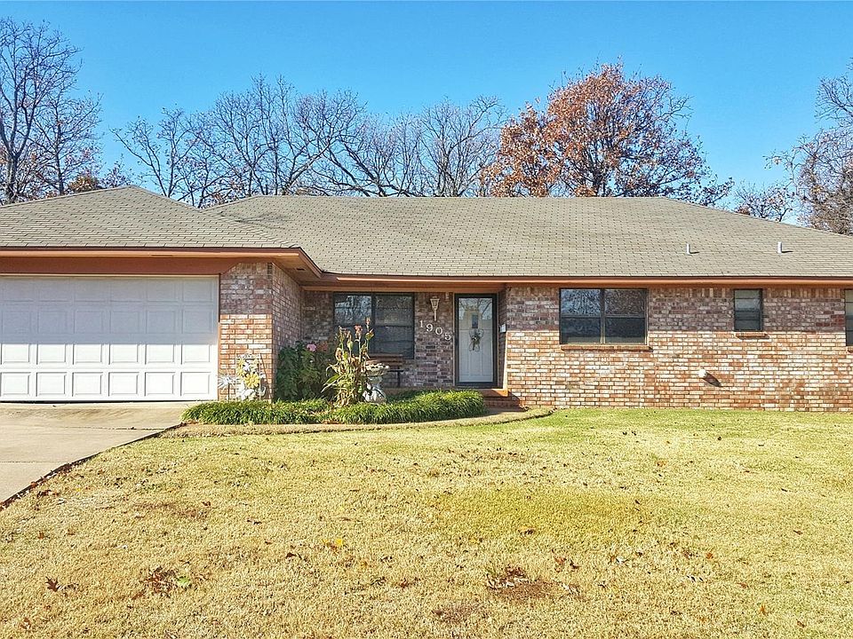 1st image of 1905 Mockingbird Ln