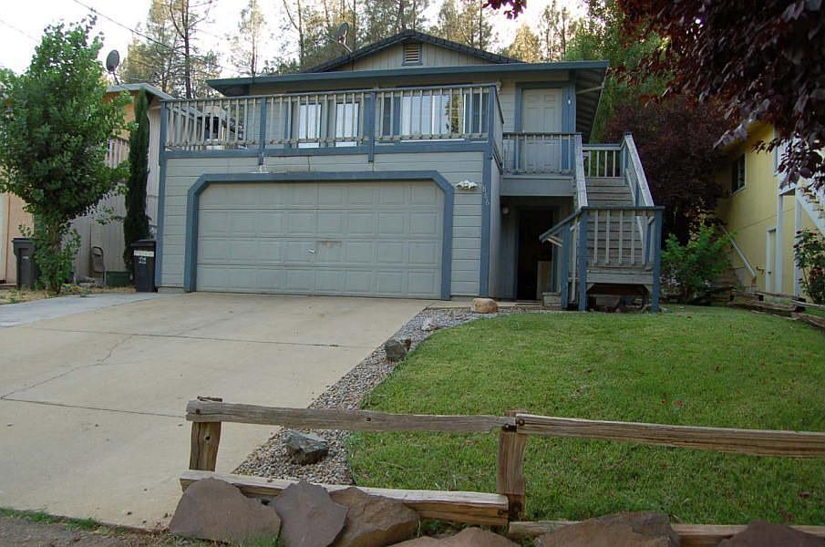 1st image of 886 Forest St