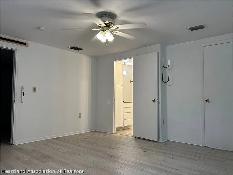 1150 Rialto Ave — Photo 27