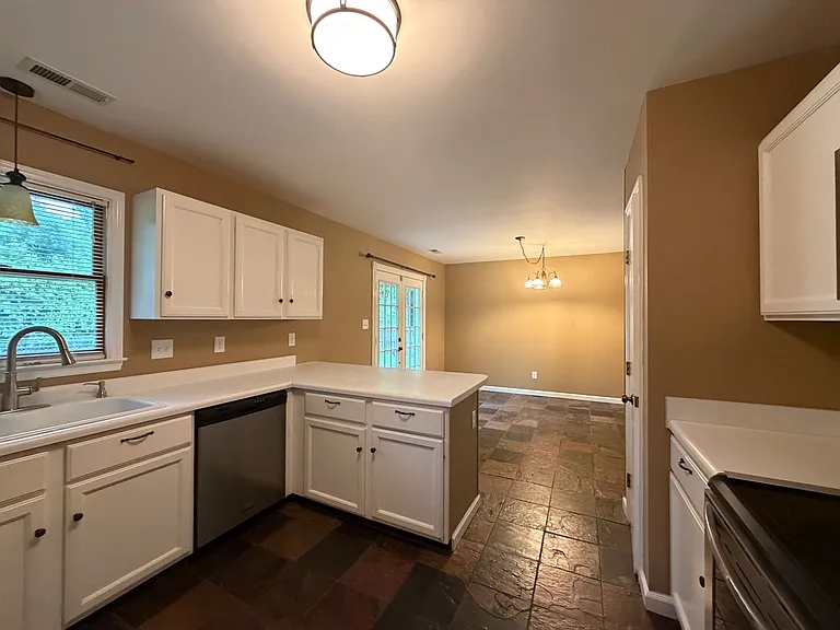 717 Mallard Dr — Photo 11