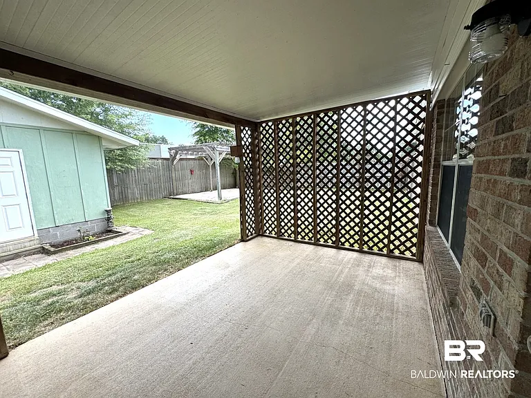 9964 Hollowbrook Ave — Photo 30